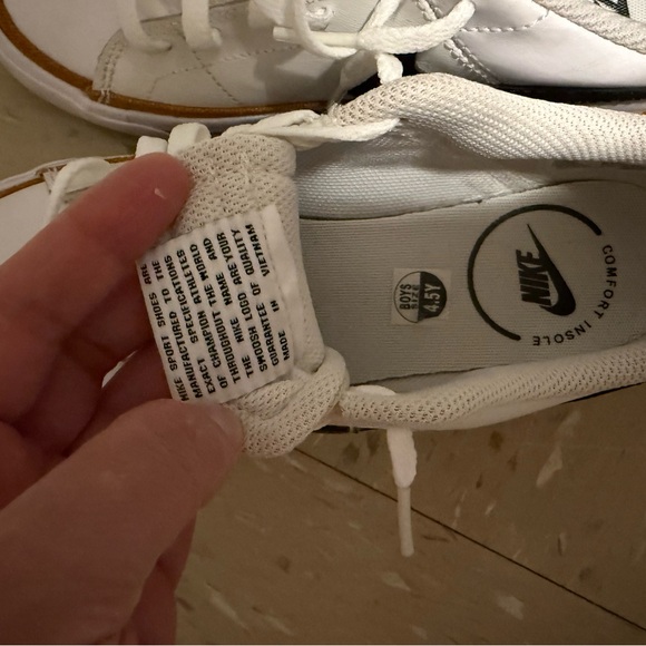 Nike Court White Sneakers with Black and Brown Details kids size 4.5 - Picture 2 of 3